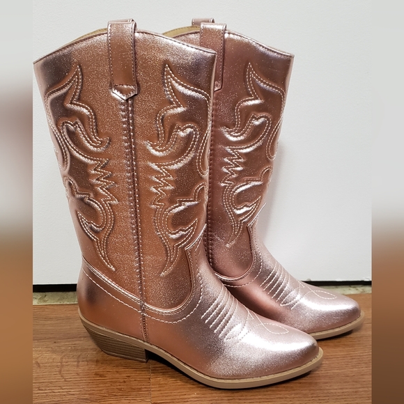 Shoes - Shiny Pale Pink Metallic Cowboy Boots NIB Sz 6